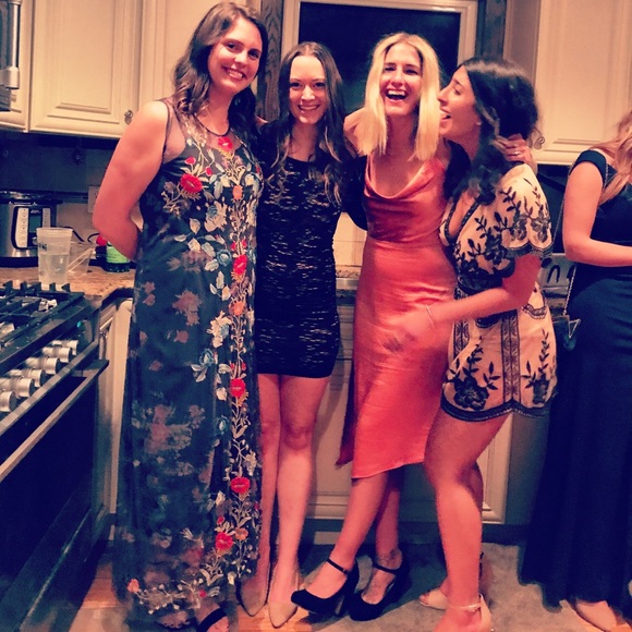 Meet your Posher, Kenzie - Picture 2 of 4